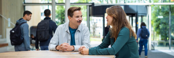 Medewerkers MBO Utrecht met elkaar in gesprek