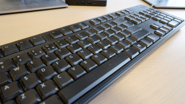 Toestenbord op een werkplek