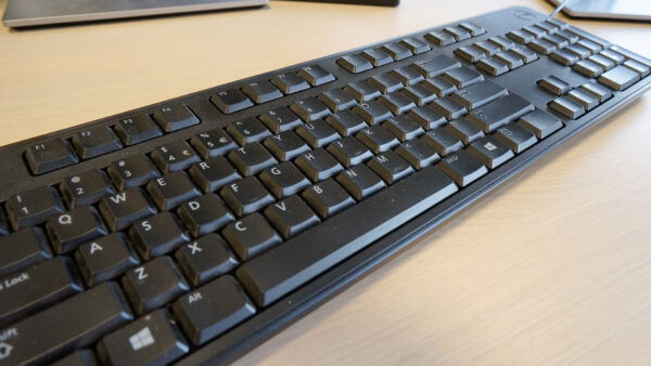 Toestenbord op een werkplek